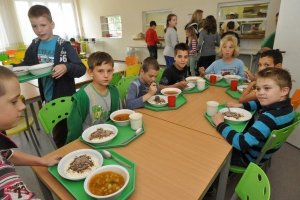 menzan-ebedelnek-a-diakok05-st-600x400